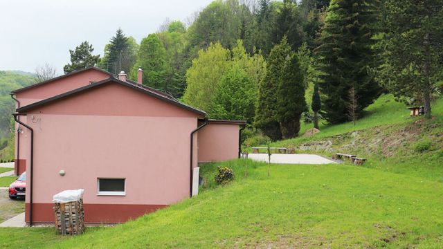 Areál Villy Žakýl príroda ubytovanie Banská Štiavnica